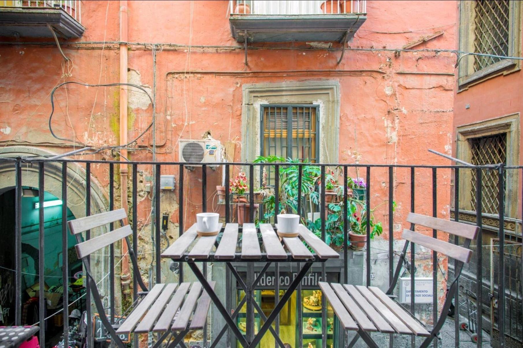 Charlotte House Apartman Nápoly Kültér fotó